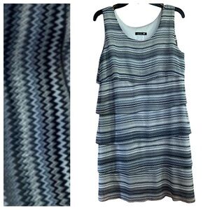 Vintage Star Vixen Tiered Shift Dress Herringbone Chevron Gray Cream White Med